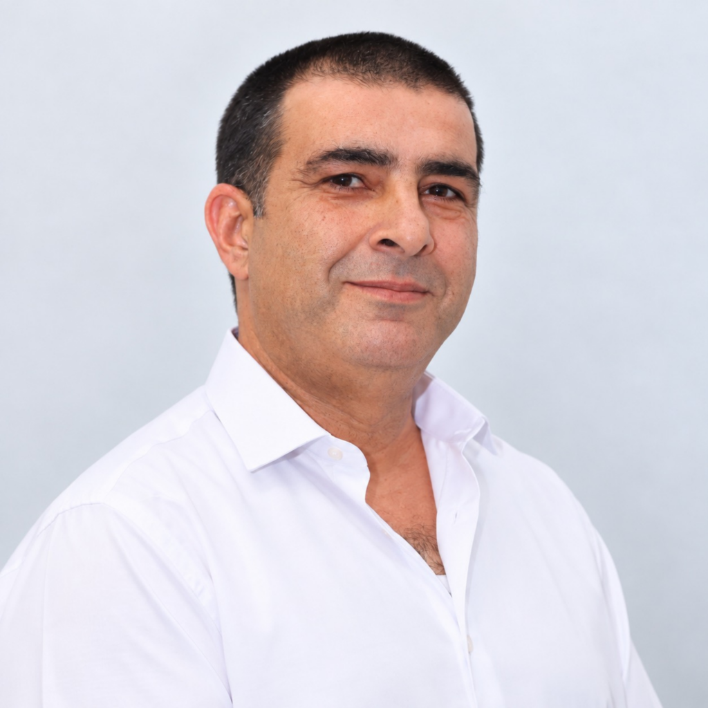 אוסמה מנהל פרוייקטים אקלימטיק